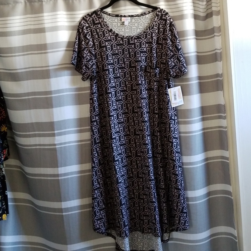 NWT lularoe carly sz large black and dark gray